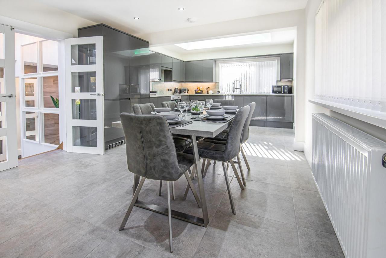 Luxury Property With Hot Tub And Sea Views Oystermouth Εξωτερικό φωτογραφία