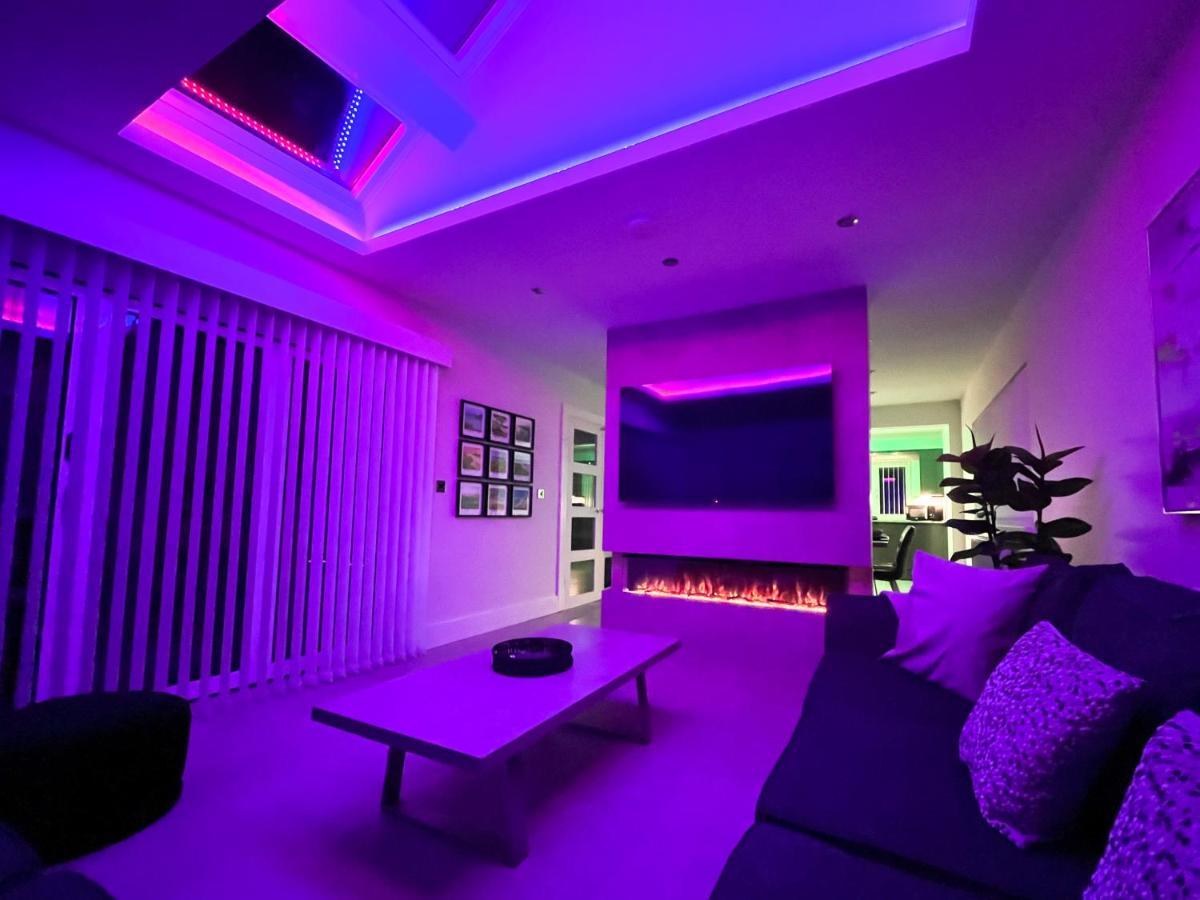 Luxury Property With Hot Tub And Sea Views Oystermouth Εξωτερικό φωτογραφία